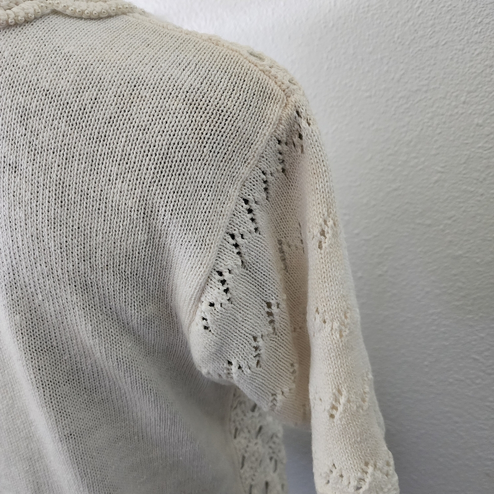 Elegant Cream Crochet Scalloped Collar Pearl Beaded Short Sleeve Cardigan - Picture 4 of 10